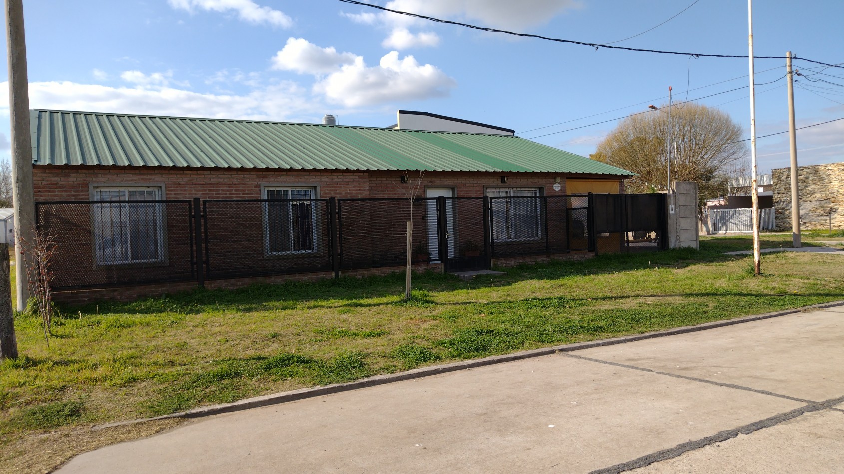 Casa de tres dormitorios Totoras