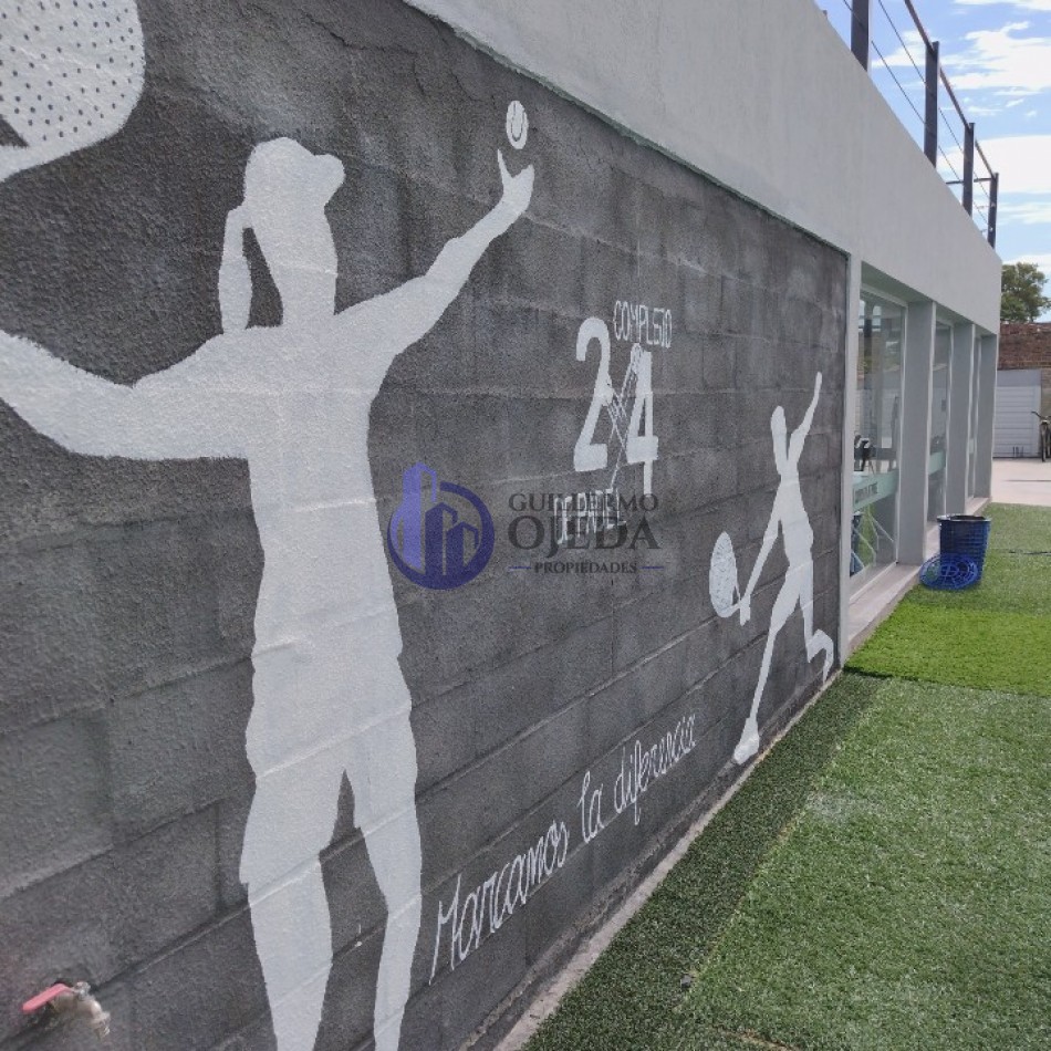 Complejo Deportivo Canchas de Padel con Salon Comercial