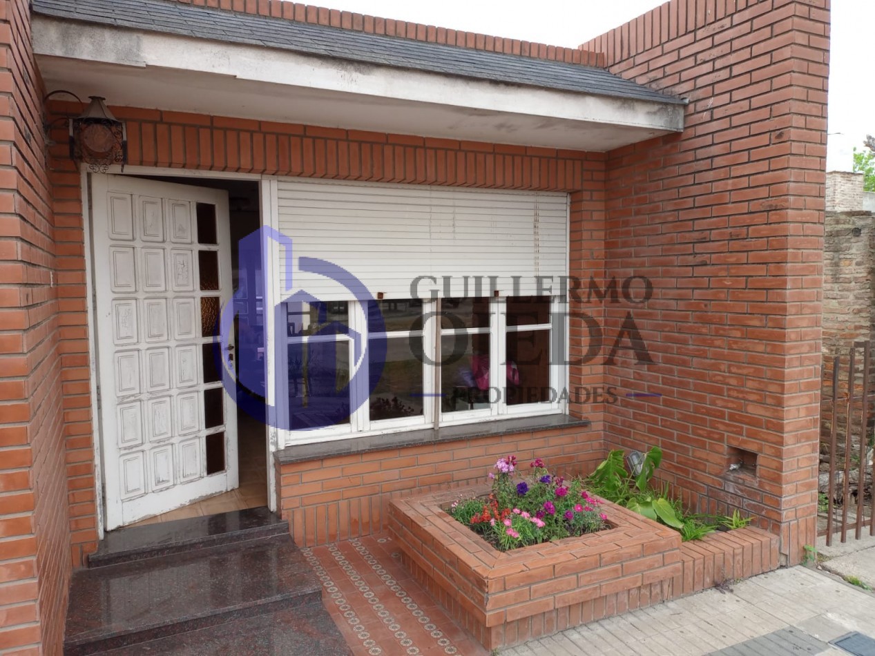 Casa con local Comercial en Casilda
