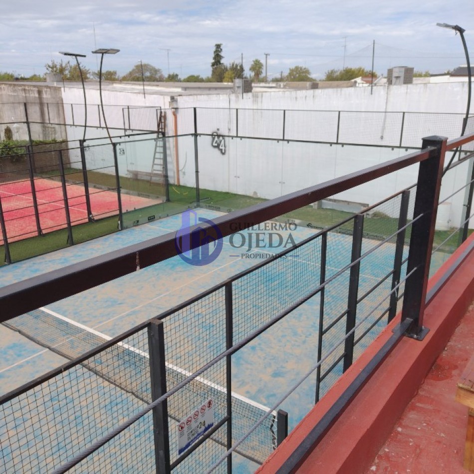 Complejo Deportivo Canchas de Padel con Salon Comercial