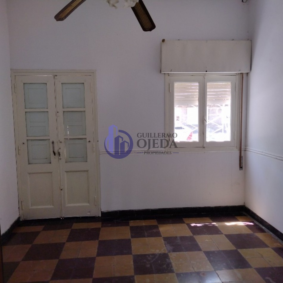 Casa de Tres Dormitorios Ubicacion Centrica 