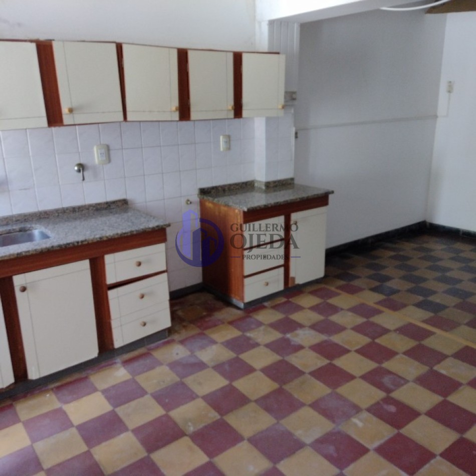 Casa de Tres Dormitorios Ubicacion Centrica 