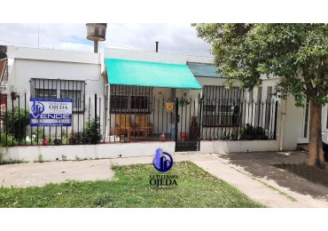 Casa en venta San Genaro de cuatro habitaciones Zona Oeste