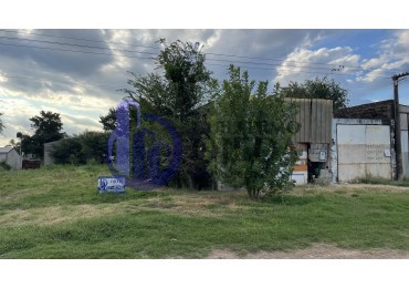 Lote de Terreno con Galpon