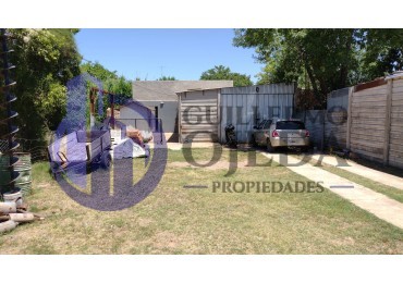 Casa en venta con Galpon Apto Para Taller 